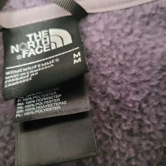 Women Size Medium The North Face 1/2 Zip Pullover Fleece Sweater Color Purple - Picture 6 of 9